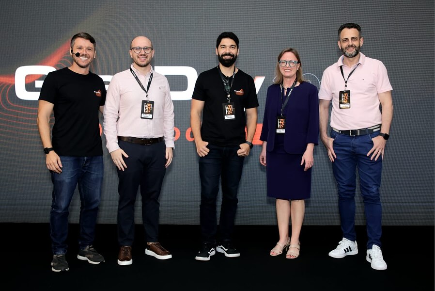 Time do GreyDay no palco